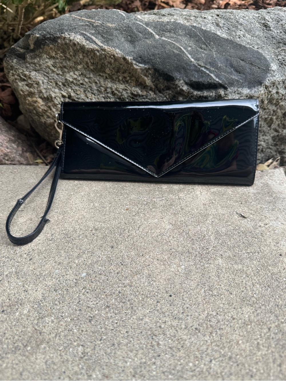 Jacob’s Marc Jacobs Black Patent Envelope Wristlet Clutch